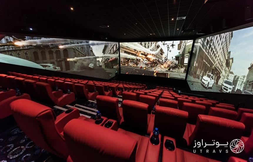 تصویری از داخل سالن سینما ریل در دبی